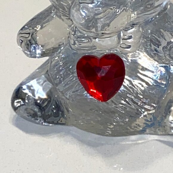 Vintage 1991 Clear Glass Teddy Bear Figurine Red Heart July Birthstone by Summit - Picture 2 of 3